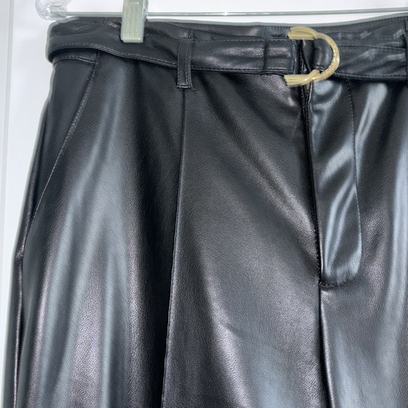 Marc New York Women’s Faux Leather Pants Size 6 – Belted, High-Waist, Black - Picture 4 of 6
